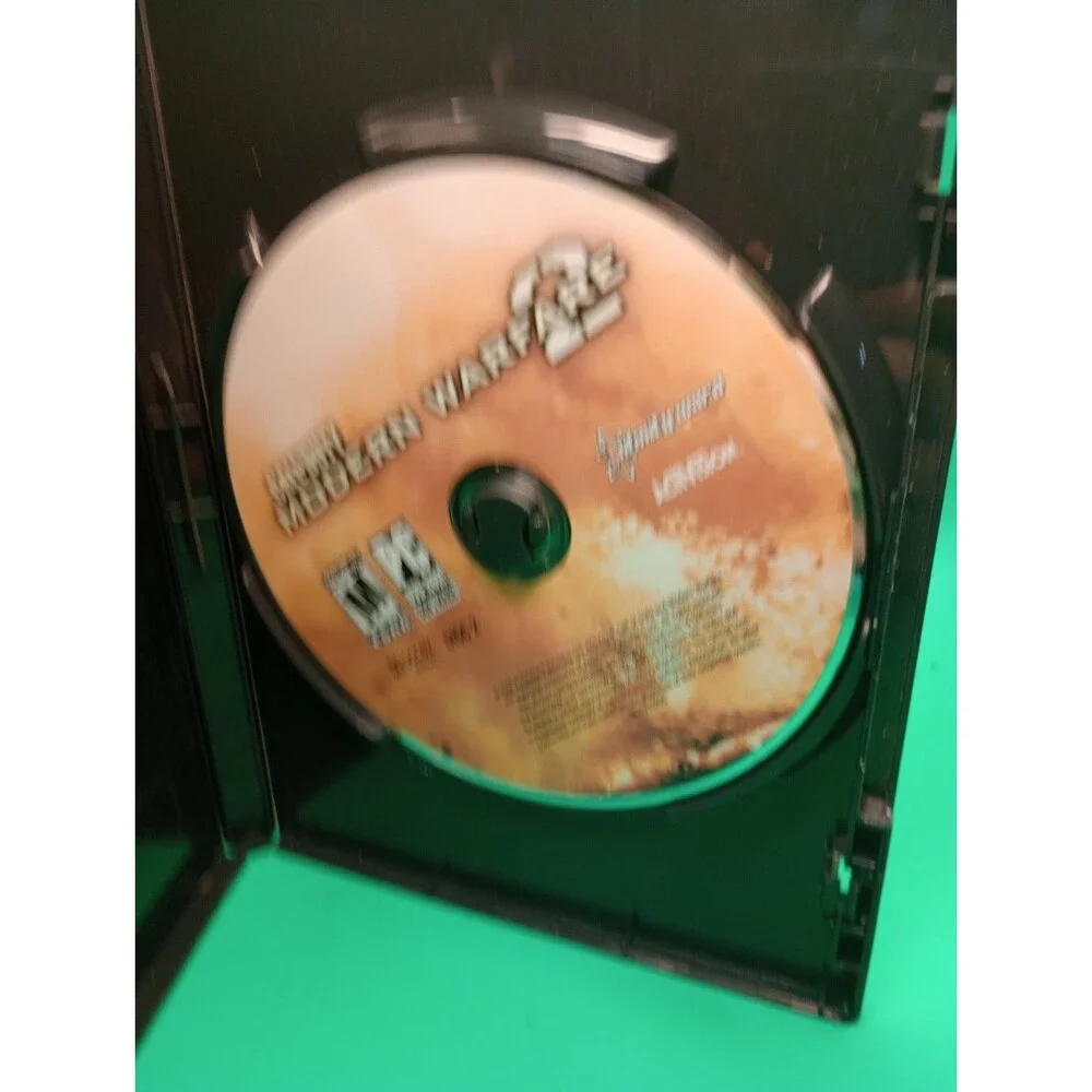Call of Duty Modern Warfare 2 MW2 PC CD-ROM 2 DISC Windows XP